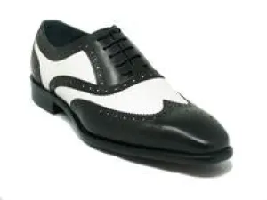 Carrucci Leather Two Tone Wingtip Oxford
