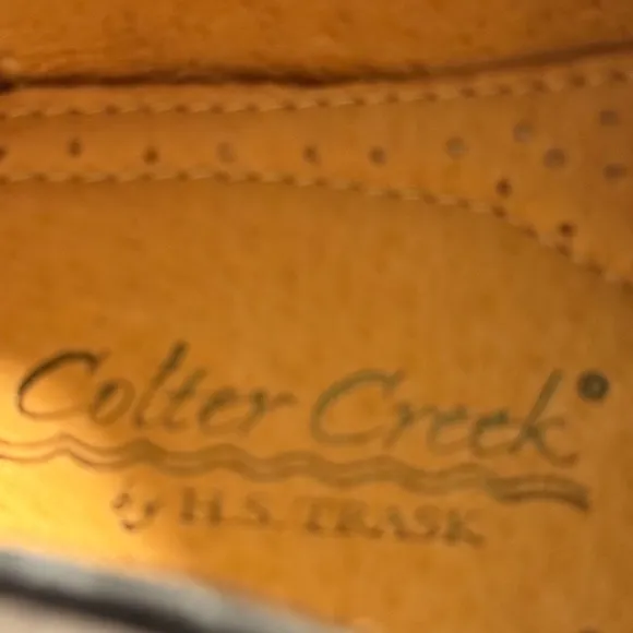 Colter Creek By HS Oxford Brown &amp; White