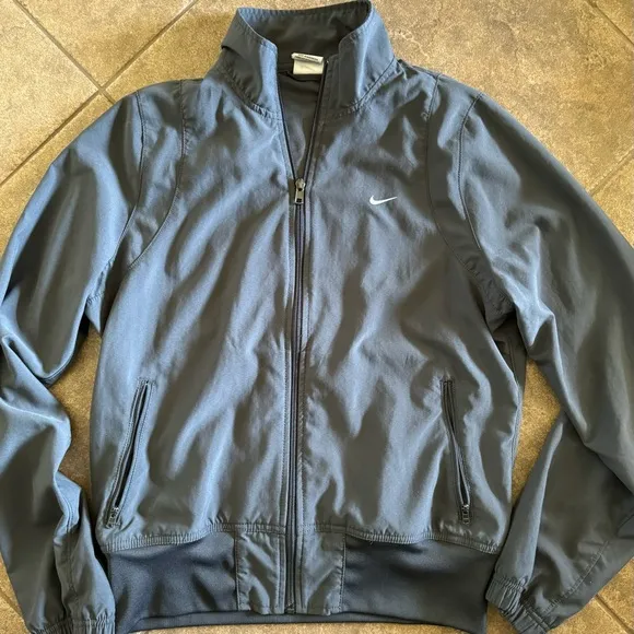 EUC - Nike Lightweight Jacket