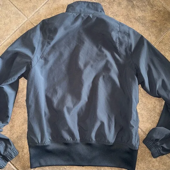 EUC - Nike Lightweight Jacket