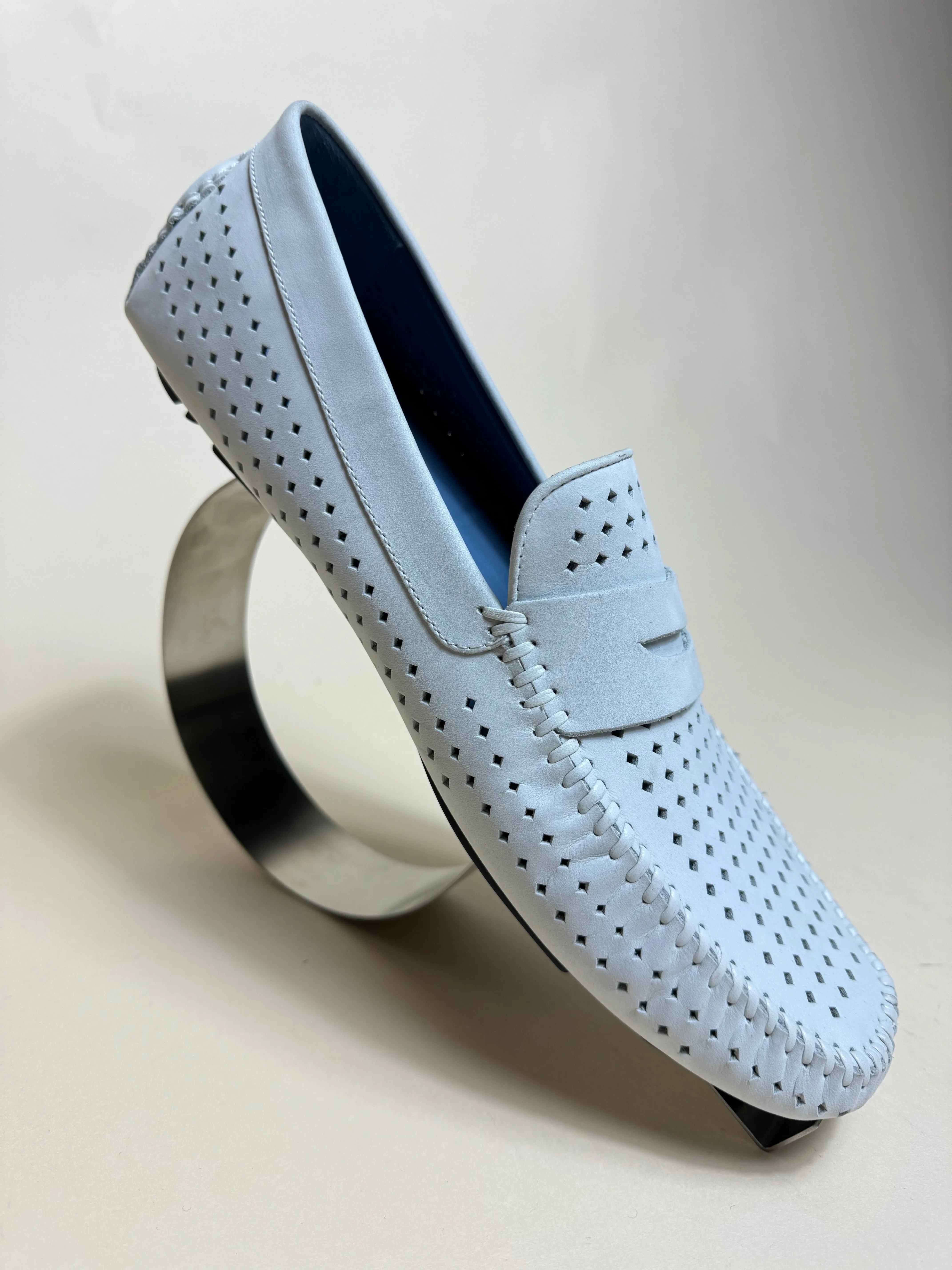 Flyer Off White Perf AquaSilk