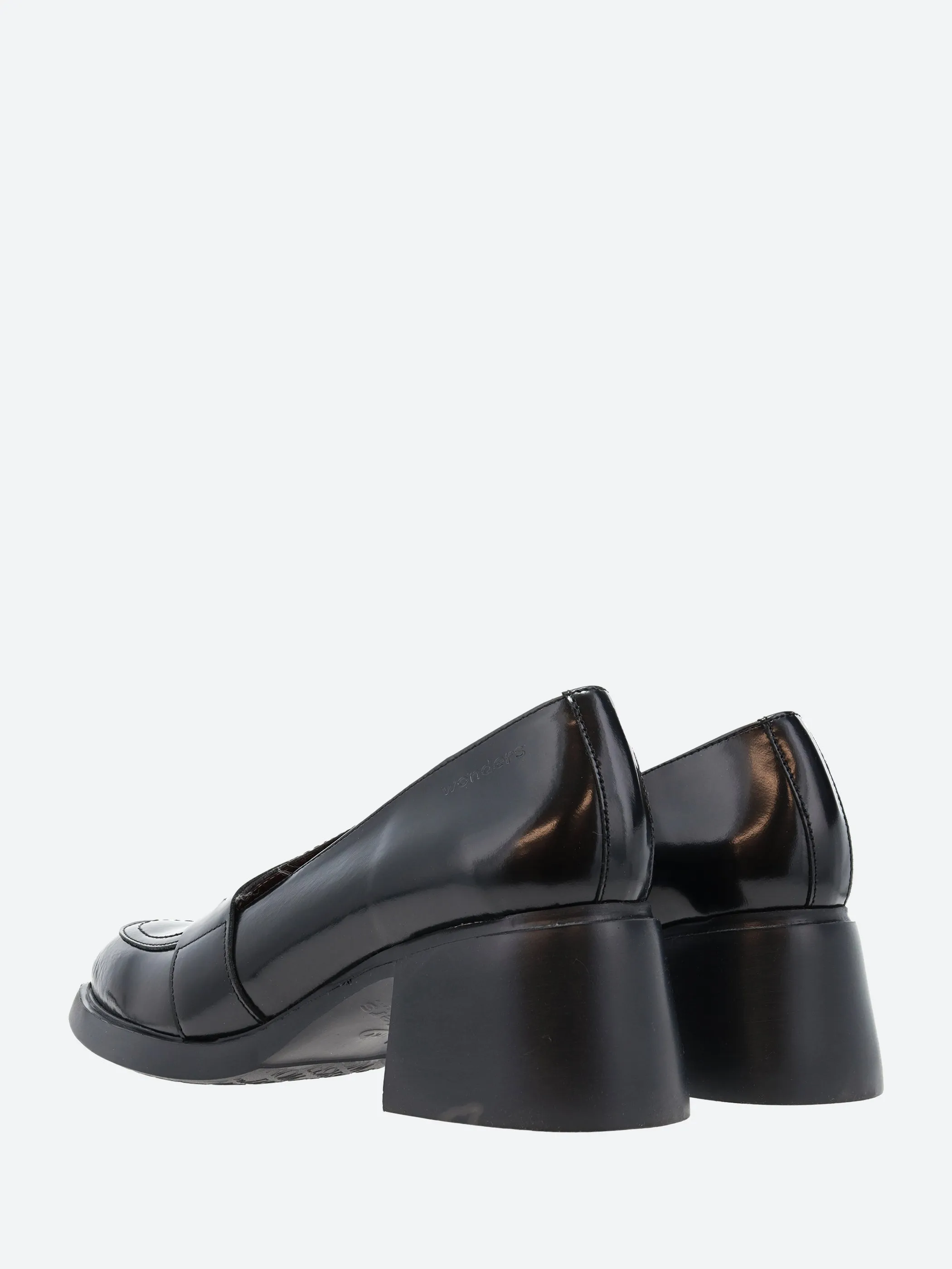G-6107 Heel Loafer