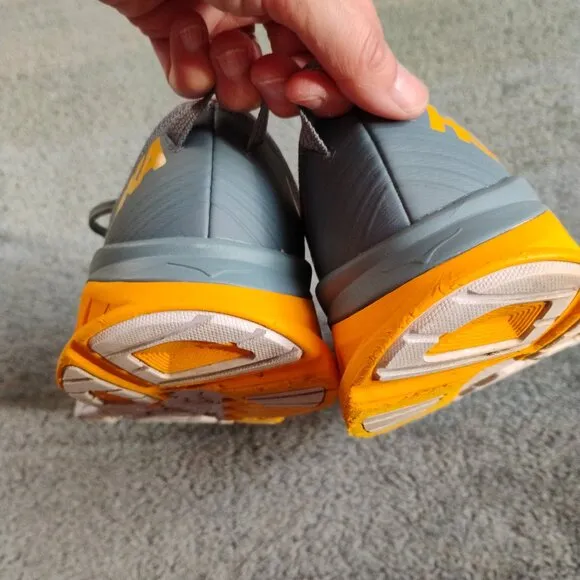 Hoka One One Arahi 4 Mens Running Shoe US 9 EU 42