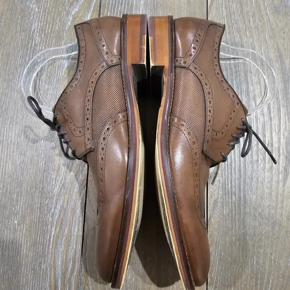 Johnston &amp; Murphy Conard Embossed Wingtip 20-3894 Oak, Men's size 9m