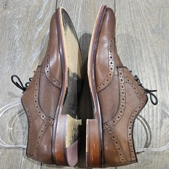 Johnston &amp; Murphy Conard Embossed Wingtip 20-3894 Oak, Men's size 9m