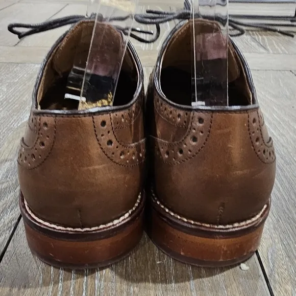 Johnston &amp; Murphy Conard Embossed Wingtip 20-3894 Oak, Men's size 9m