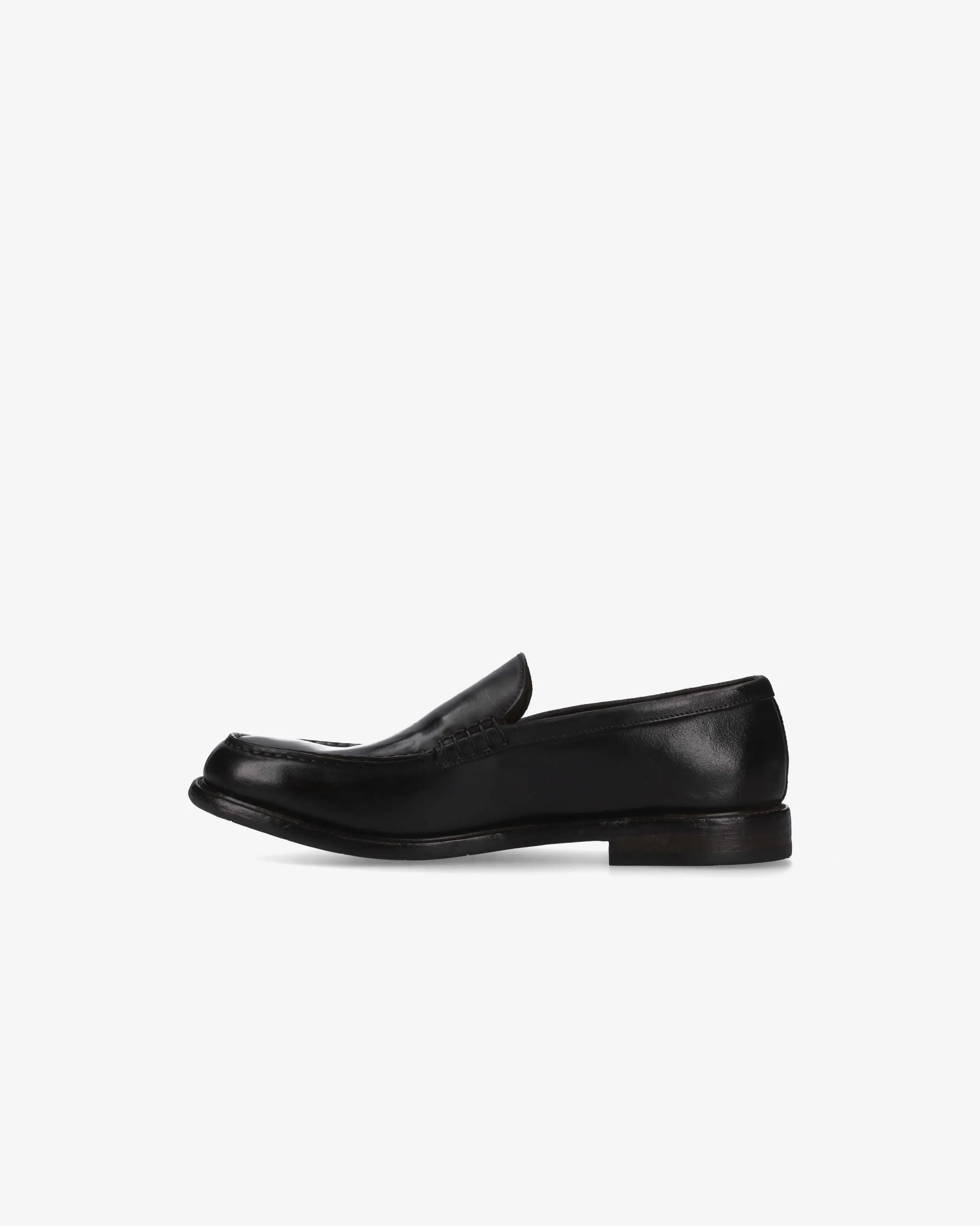 Loafer in Black Calfskin Leather with Leather Sole 32257A