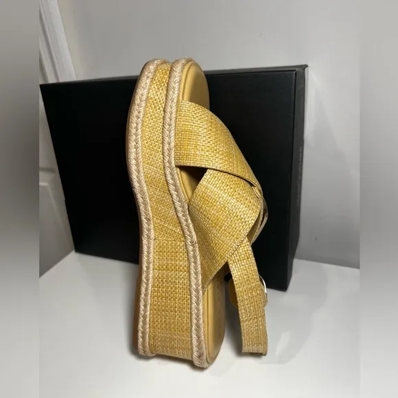 Marc Fisher LTD Renda Slingback Espadrille PlatformWedge Sandal (Women)size 8.5