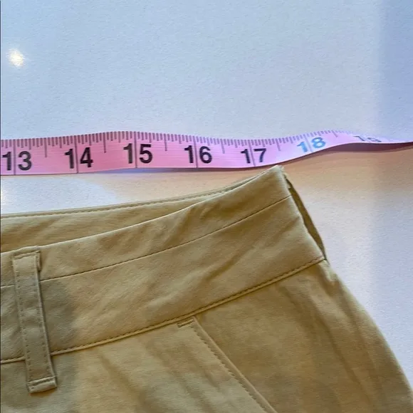 Marmot Raina New Women's 5” Khaki Hiking Shorts, Size 12 See Desc.