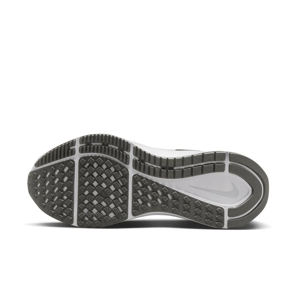 Mens Nike Structure 25