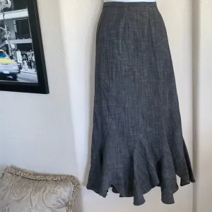 METROSTYE grey denim skirt, flared, mid calf, angled panels, side zip. 8 EUC