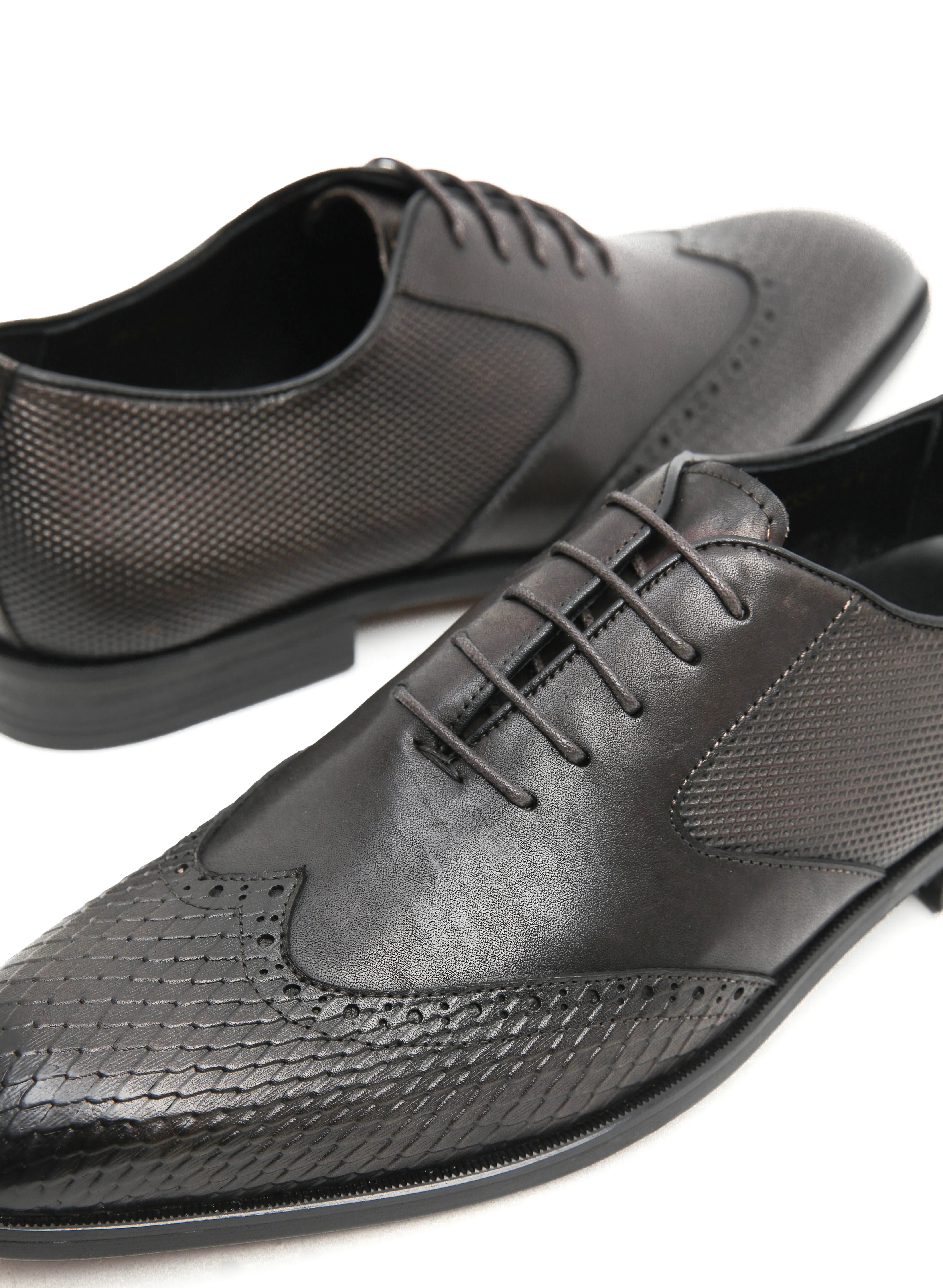 Oxford Textured Shoes
