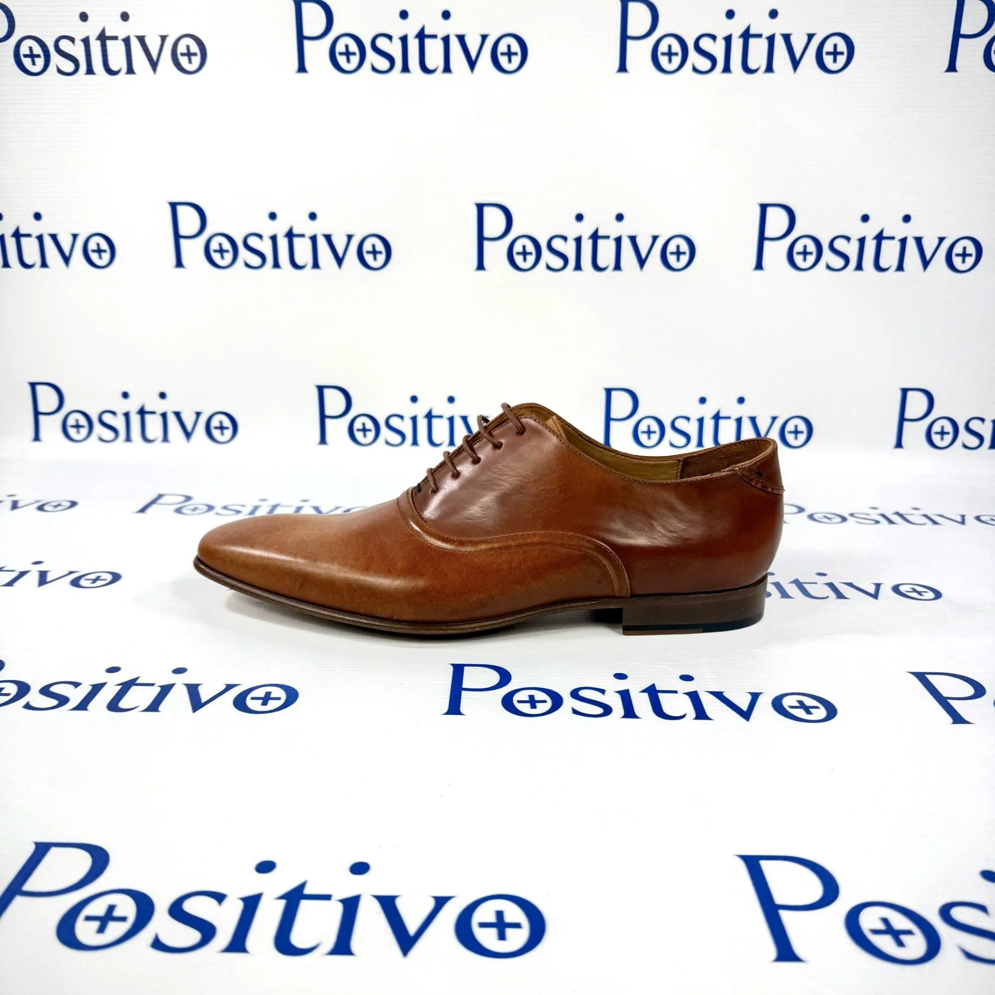 Paul Smith Starling Tan Leather Oxfords w/ Defect