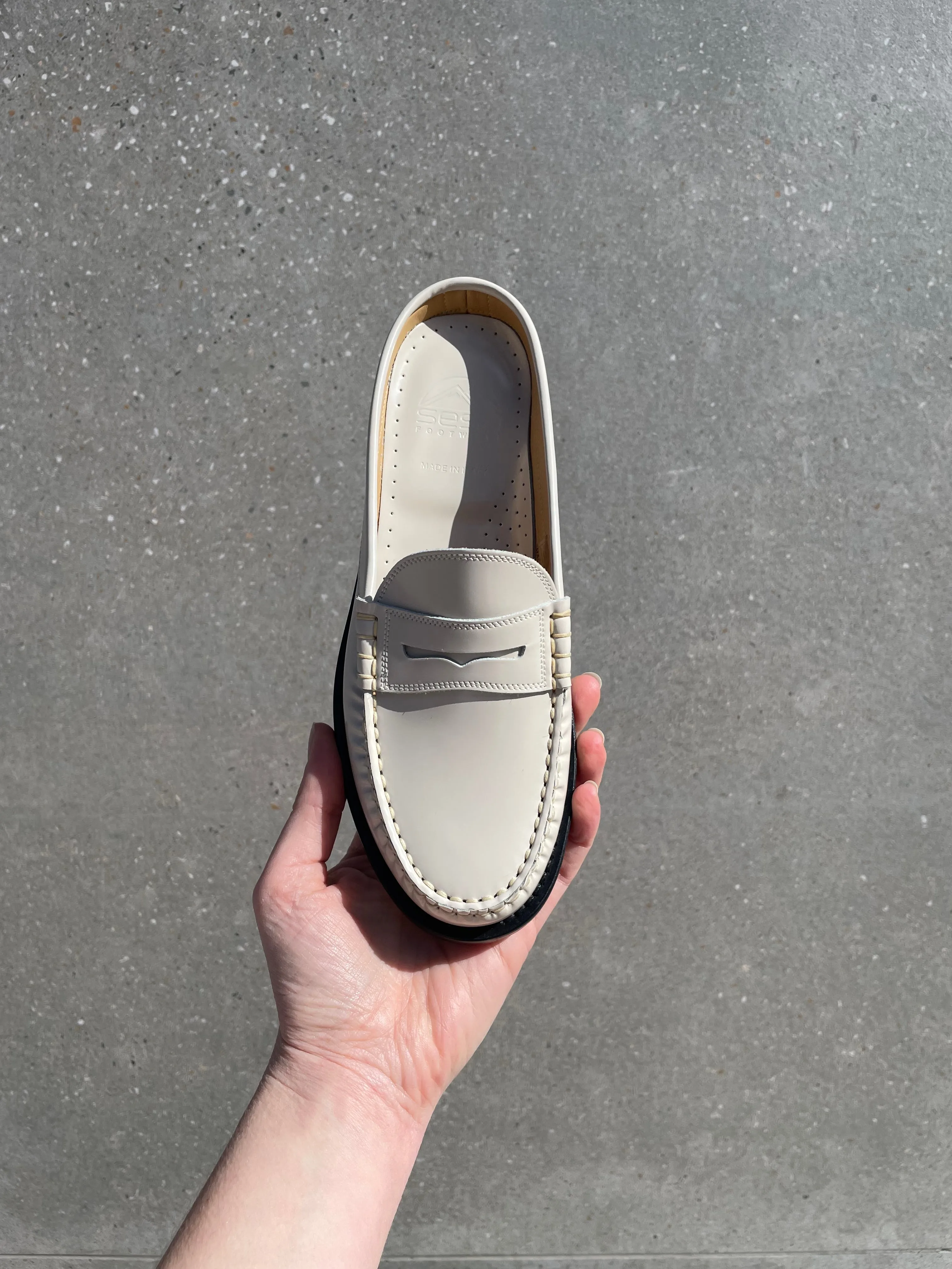 PHILADELPHIA LOAFER