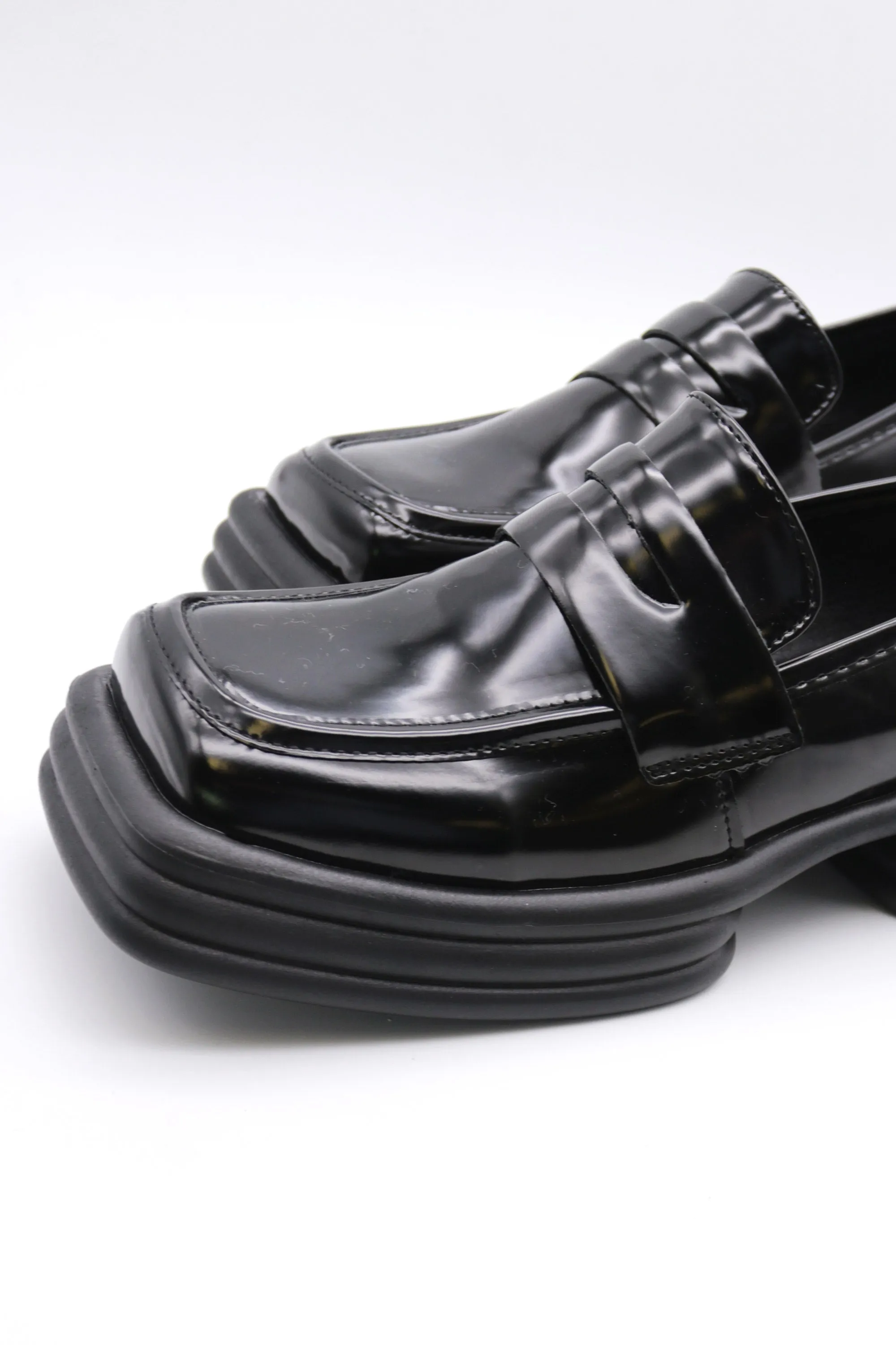 Squared Toe Chunky Loafers