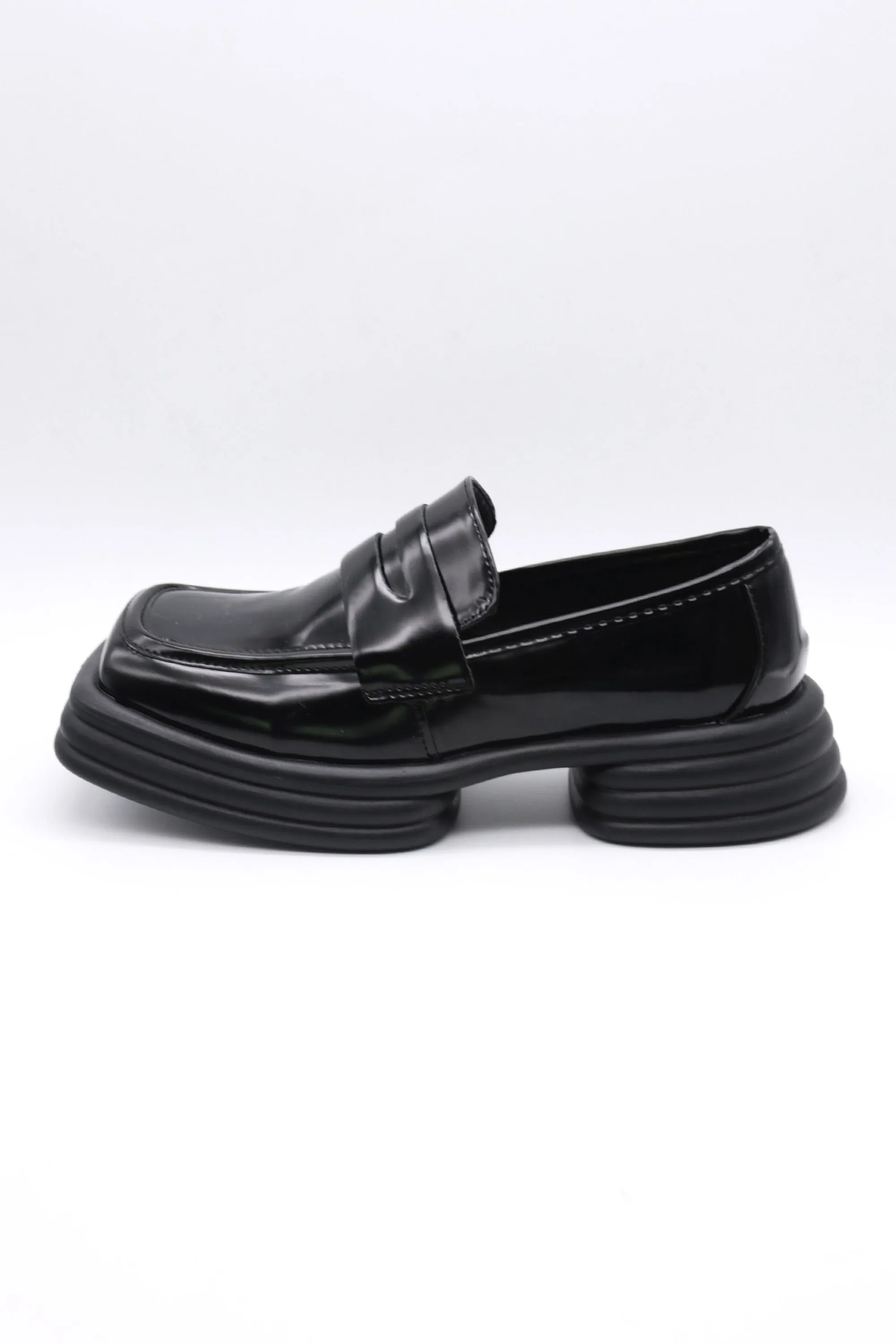 Squared Toe Chunky Loafers