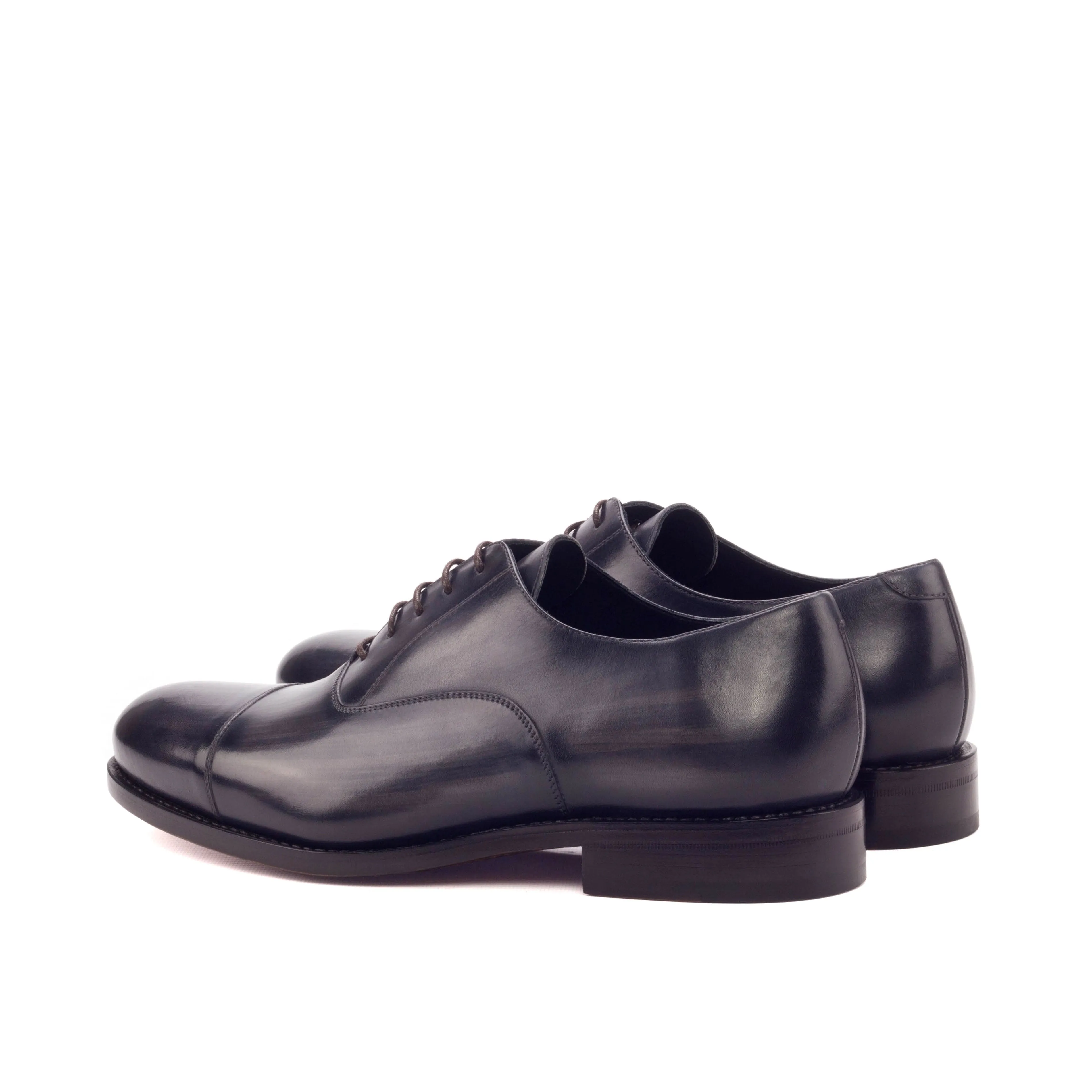 The Oxford • Grey Patina