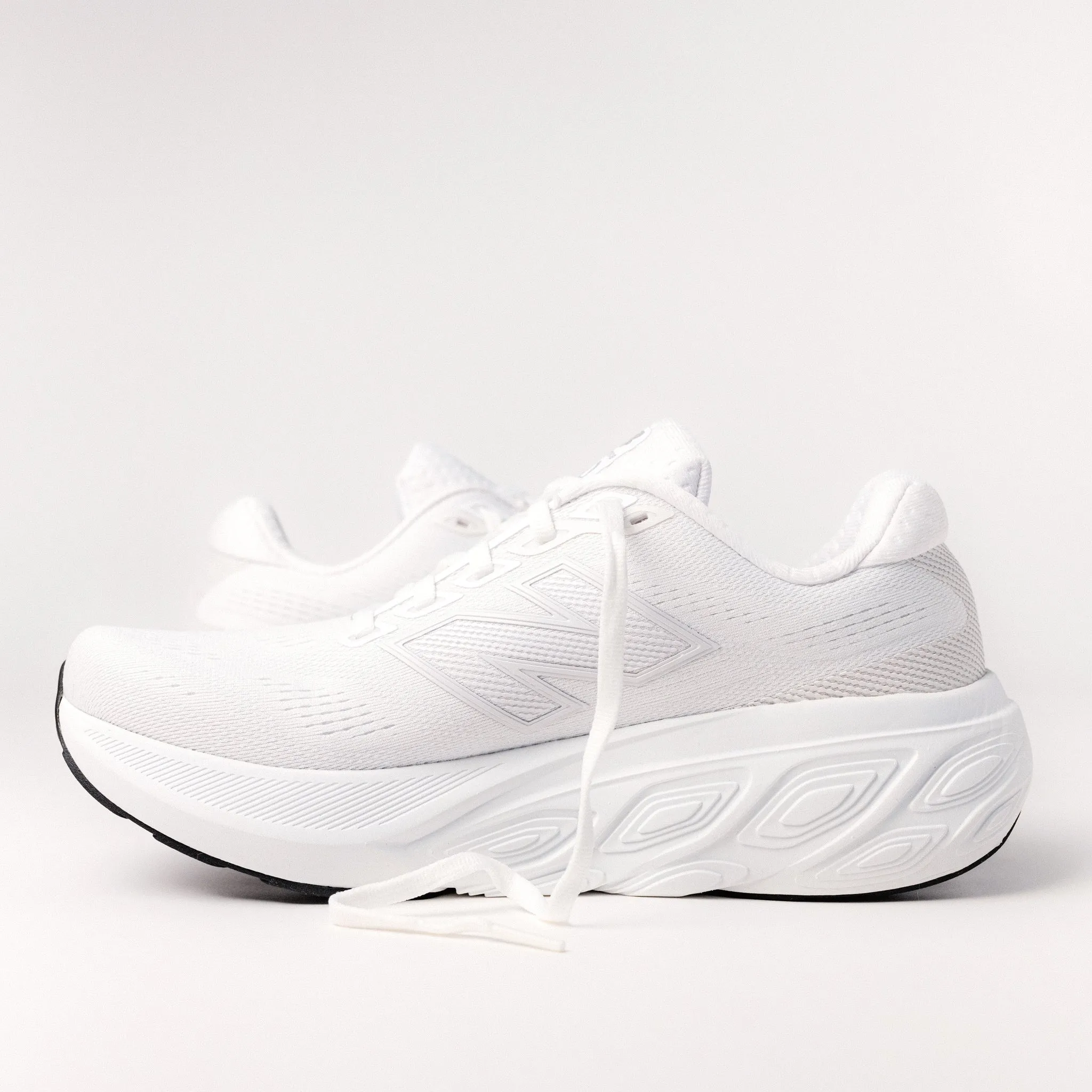 W-880V15 - WHITE - MESH