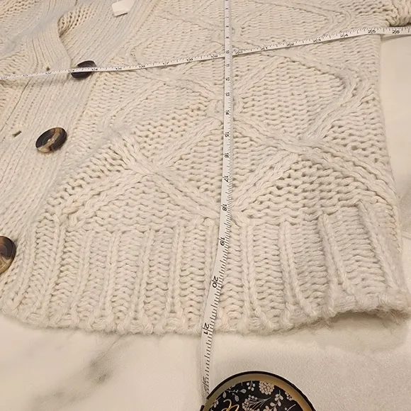 Womens, NWTO, Rag Supply,size large, loose fitting cream chunky knit cardigan.