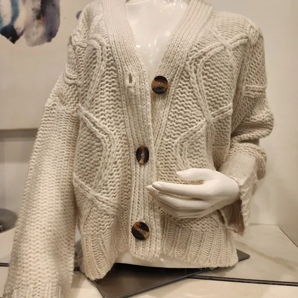 Womens, NWTO, Rag Supply,size large, loose fitting cream chunky knit cardigan.