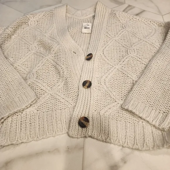 Womens, NWTO, Rag Supply,size large, loose fitting cream chunky knit cardigan.